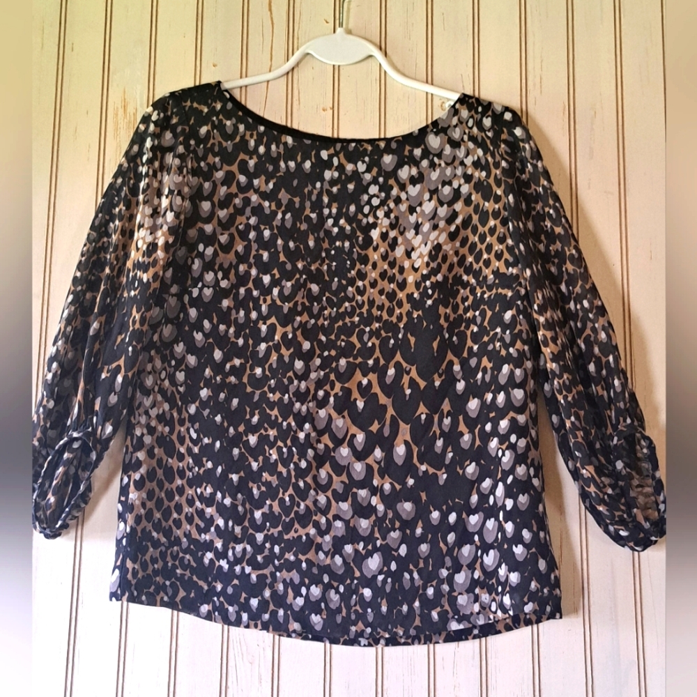 Ladies Trina Turk Blouse Size Petite Cheetah Sleeves Designer Lined 100% Silk